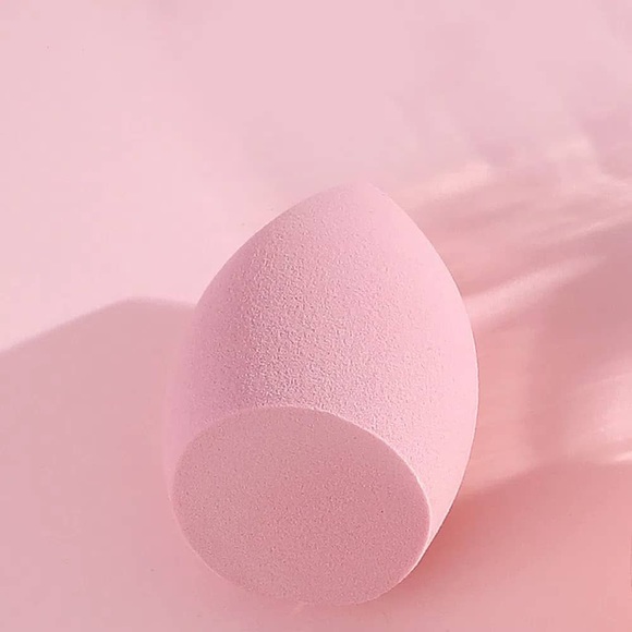 Set of 4 Air Cushion Makeup Egg Sponge with clear casing - Picture 4 of 11